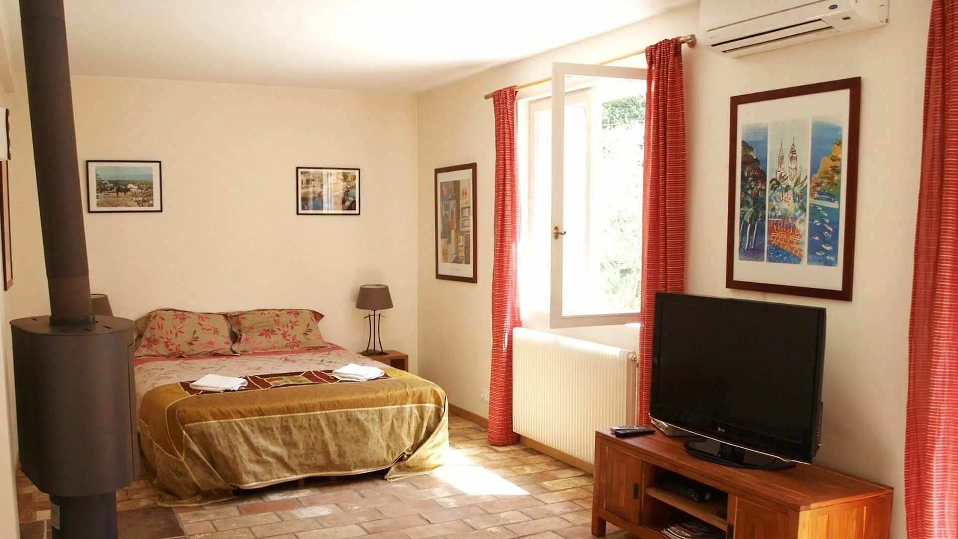 Studio In Cagnes-Sur-Mer, With Pool Access, Enclosed Garden And Wifi - Apartment Cagnes-sur-Mer